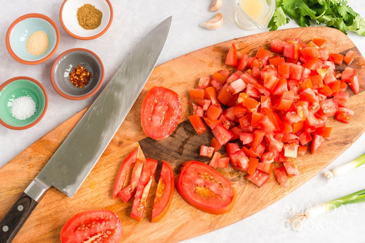 how-to-chop-for-salsa