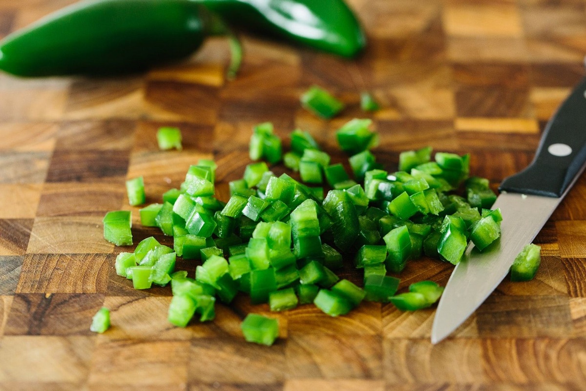 how-to-chop-jalapeno