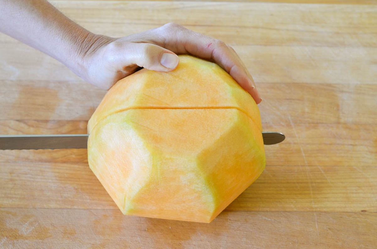 how-to-chop-melon