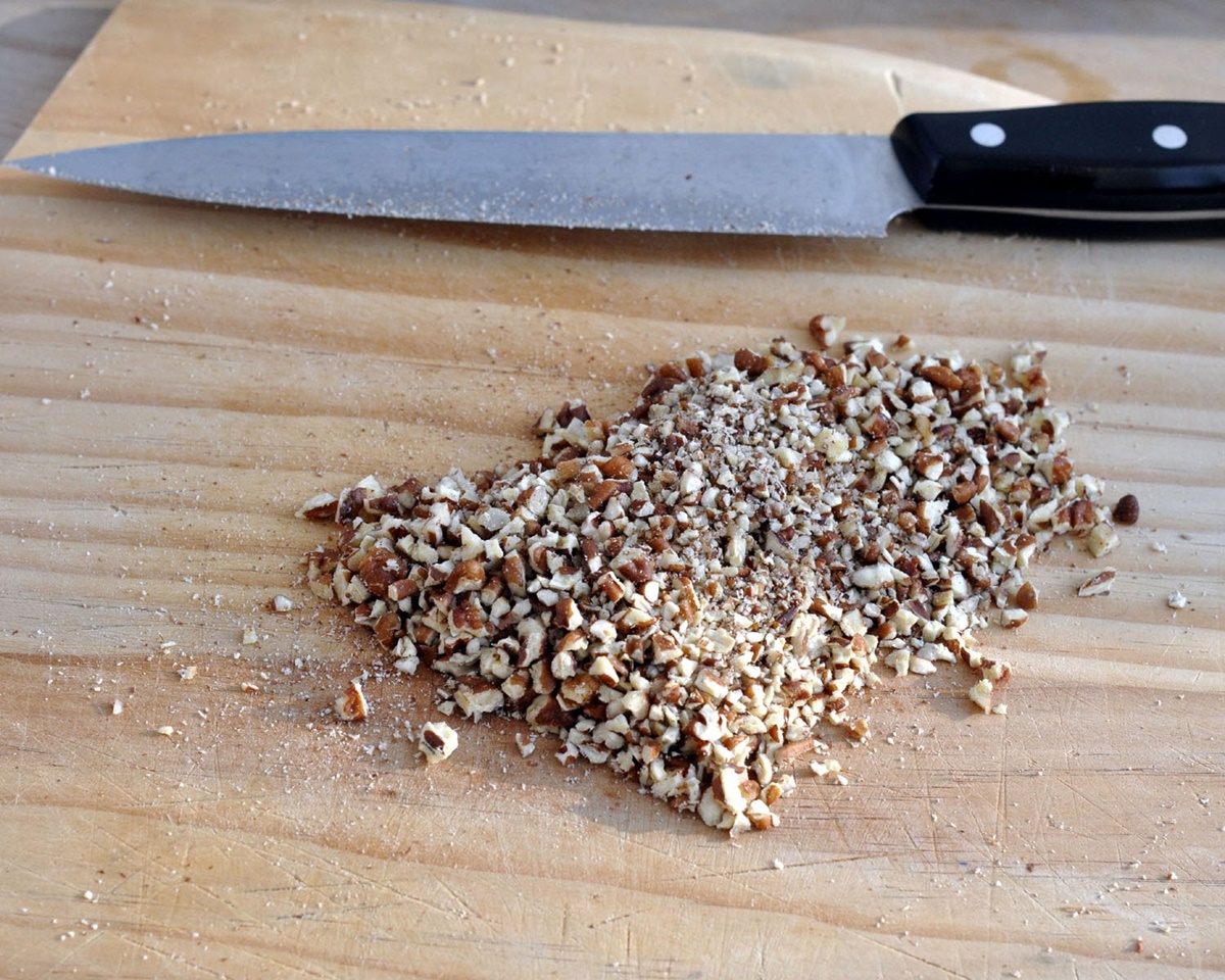 How to Chop Nuts with a Knife, a Nut Chopper and an Apple Corer