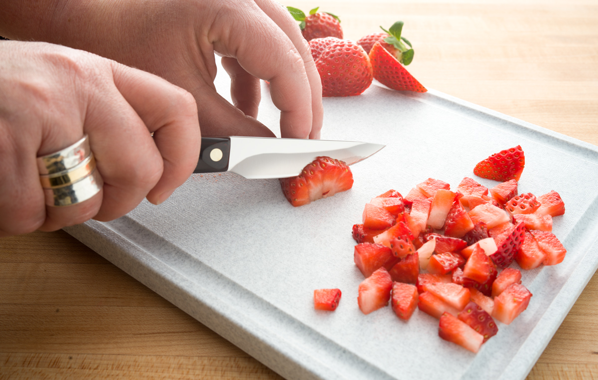 how-to-chop-strawberries-for-babies