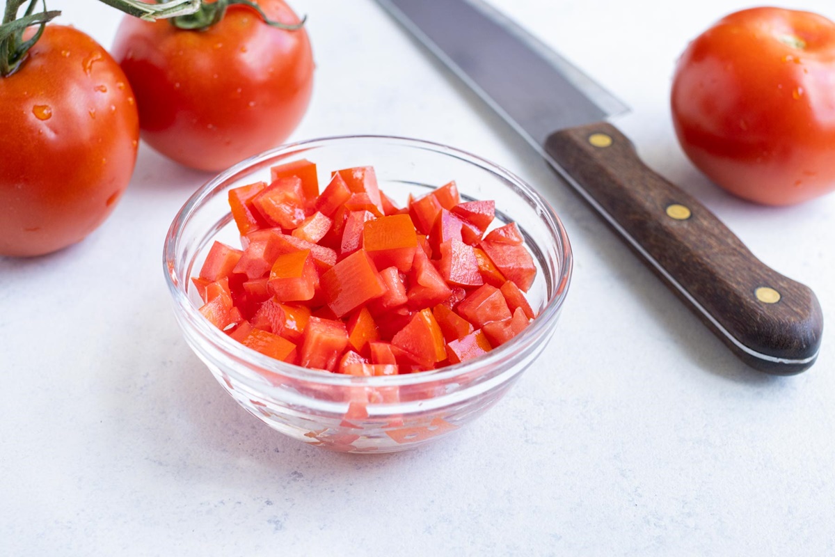 how-to-chop-tomatos-fast