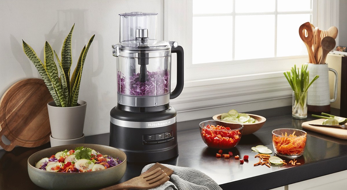 how-to-chop-with-a-food-processor