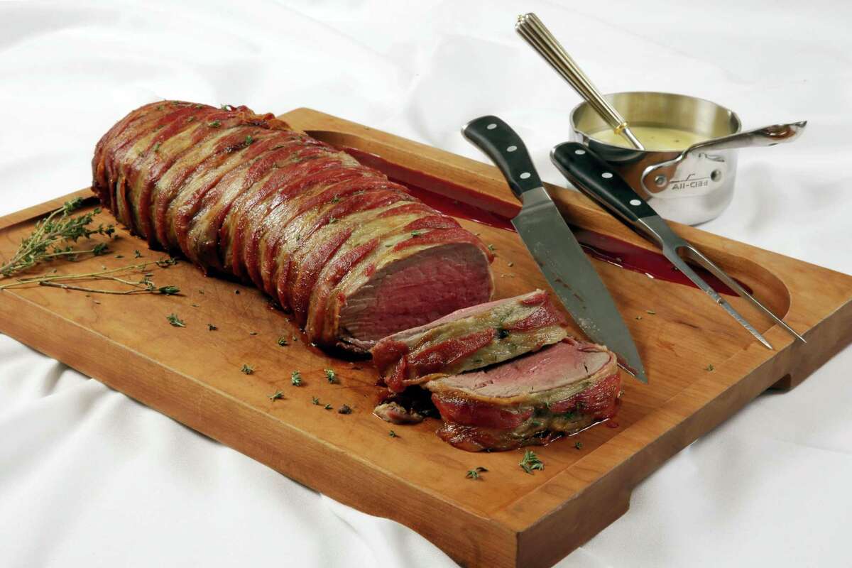 how-to-cook-a-bacon-wrapped-beef-tenderloin