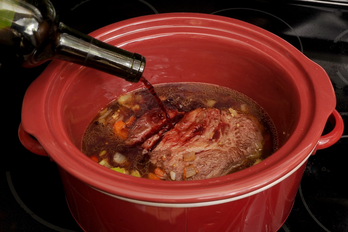 how-to-cook-a-chuck-roast-in-the-crock-pot