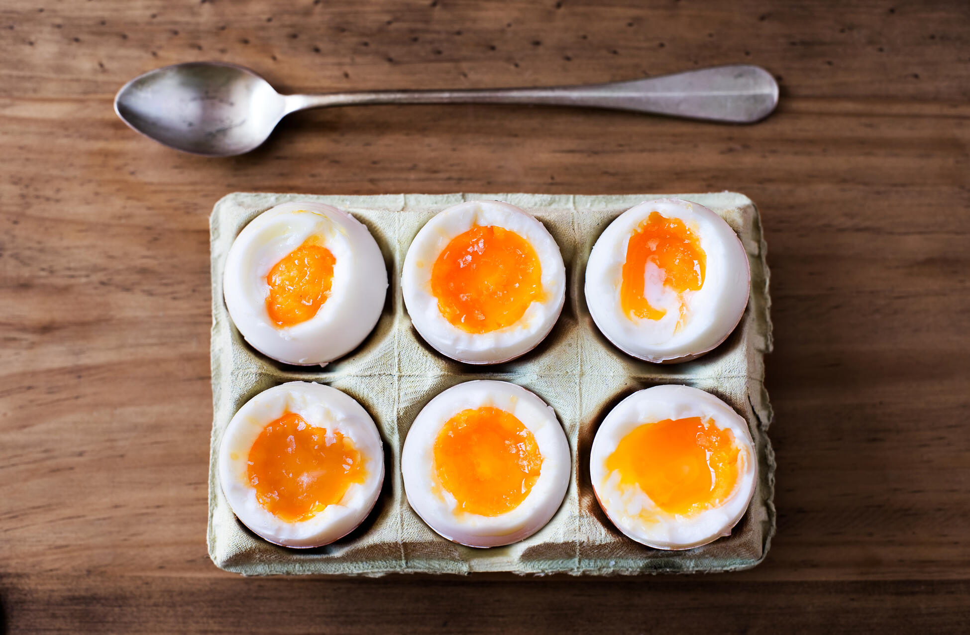 how-to-cook-a-hard-boiled-egg-in-the-microwave