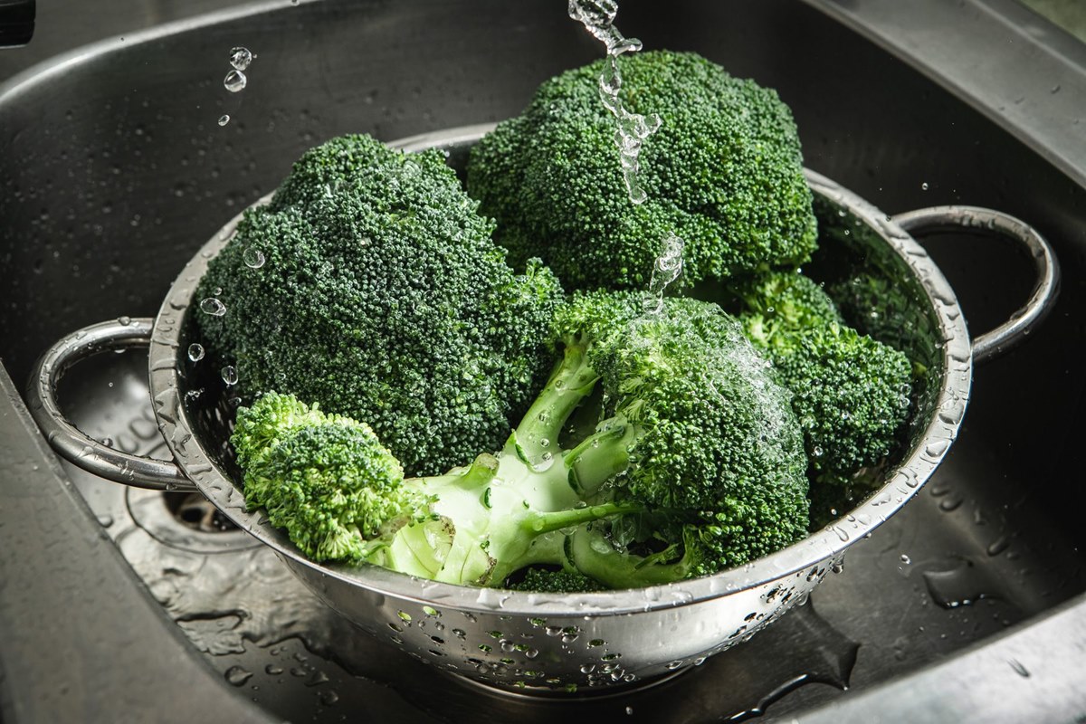 how-to-cook-a-head-of-broccoli