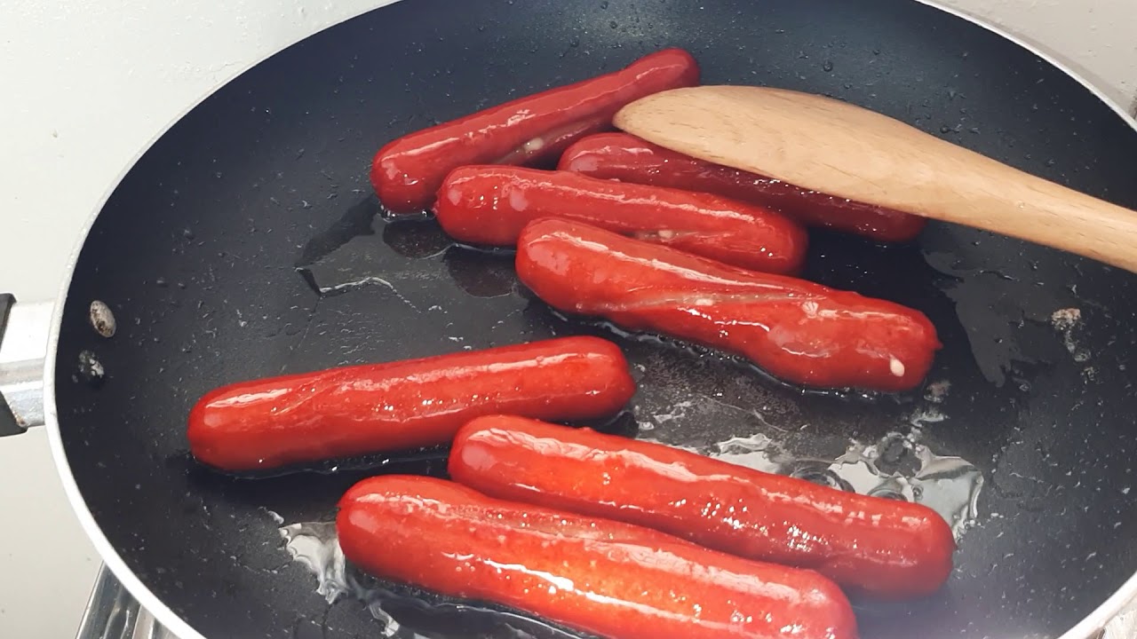 how-to-cook-a-hot-dog-on-the-stove