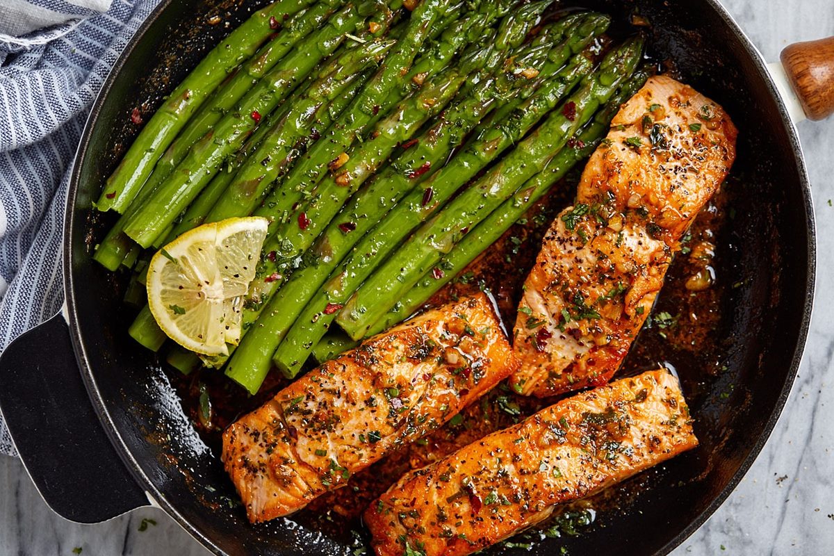 How To Cook Asparagus With Salmon - Recipes.net