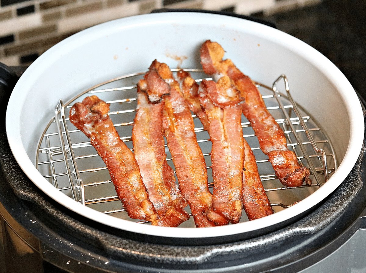 Air Fryer Bacon - Crispy Bacon in the Ninja Foodi 