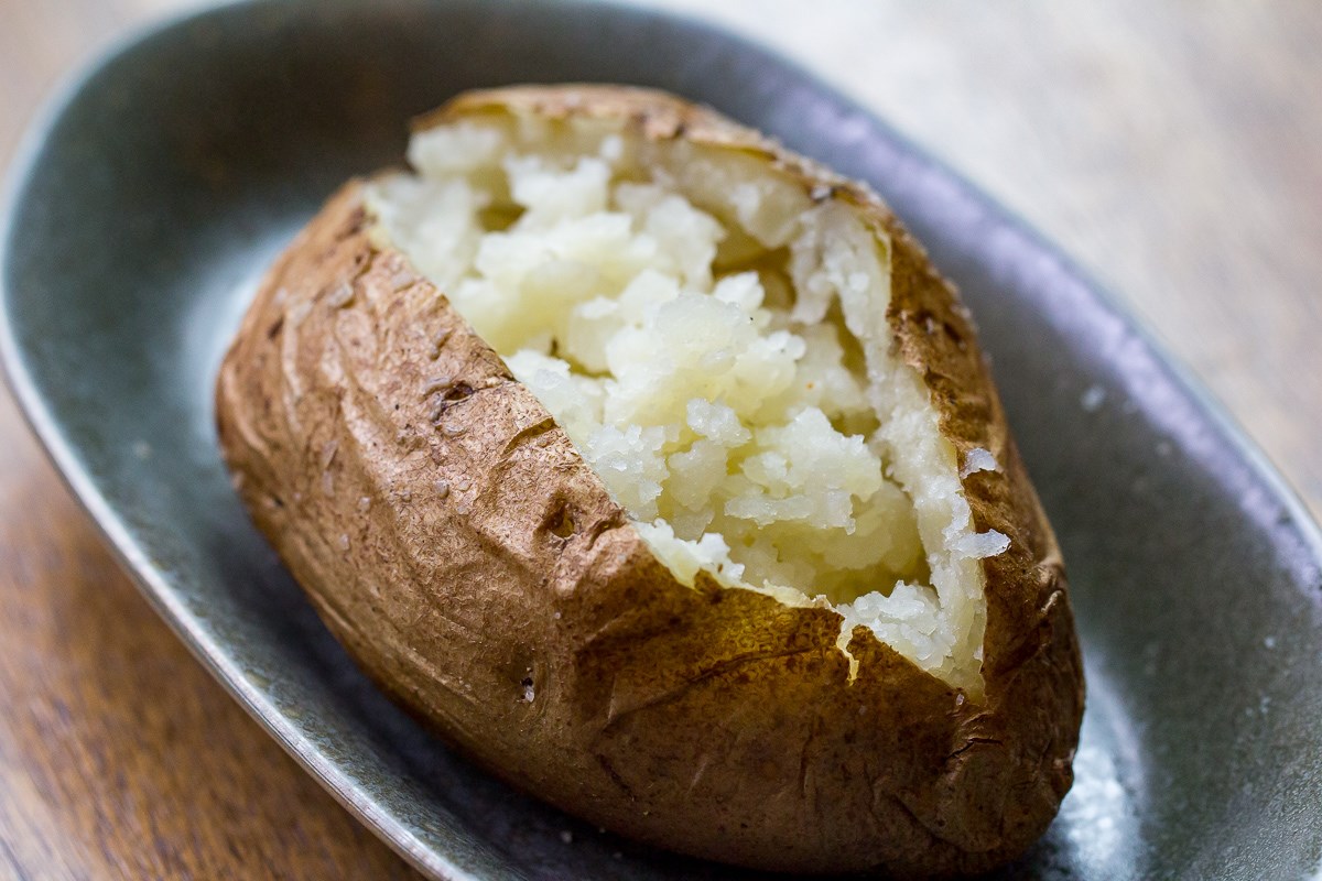 how-to-cook-baked-potato-on-blackstone-griddle