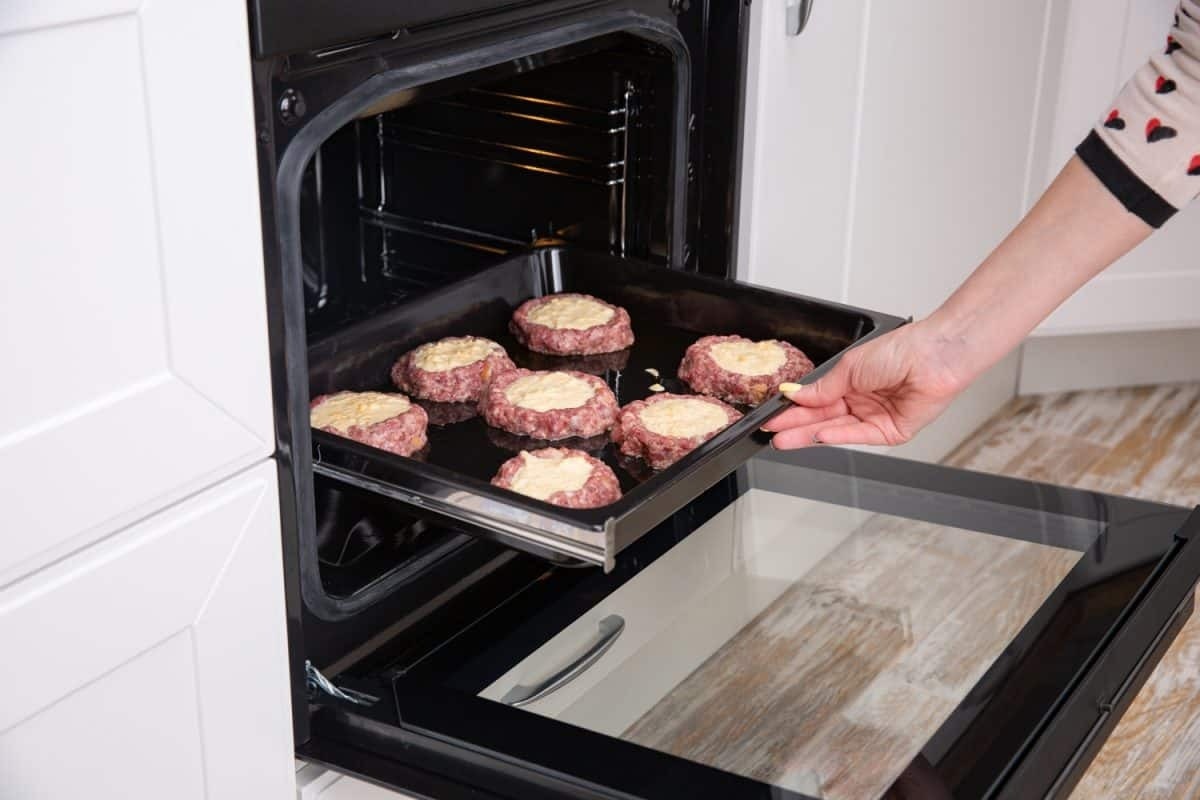 how-to-cook-beef-patties-in-oven