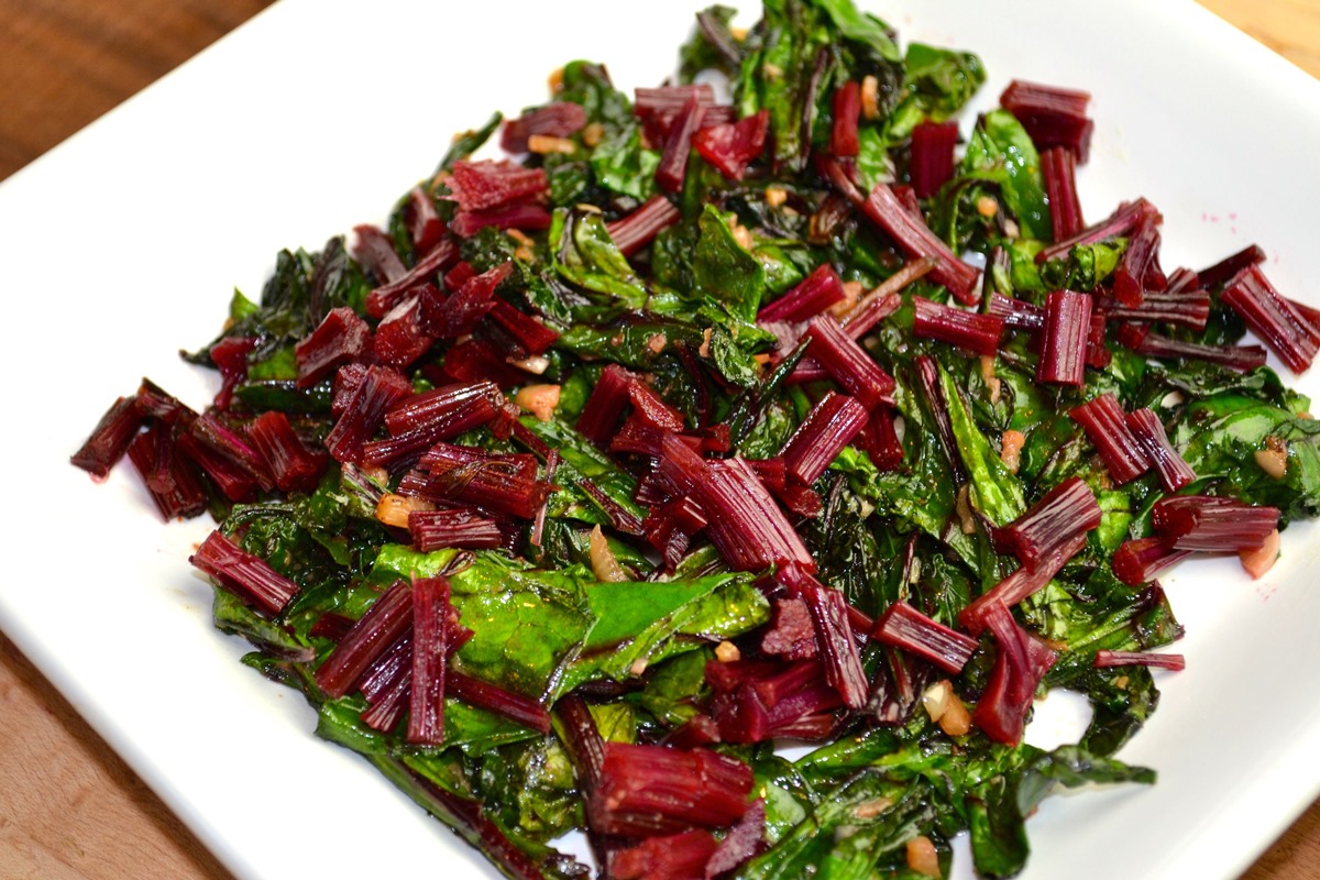how-to-cook-beet-greens-and-stems