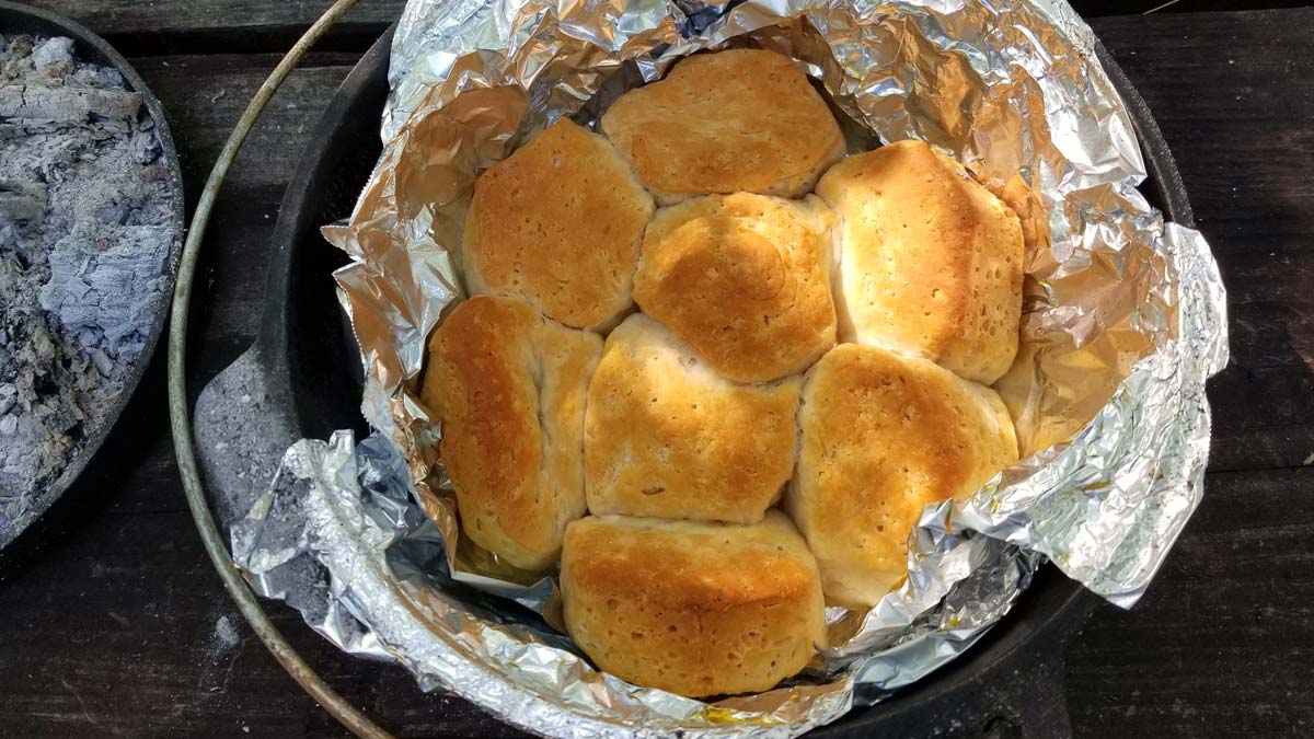 Dutch Oven Camp Cooking Biscuits and Gravy 