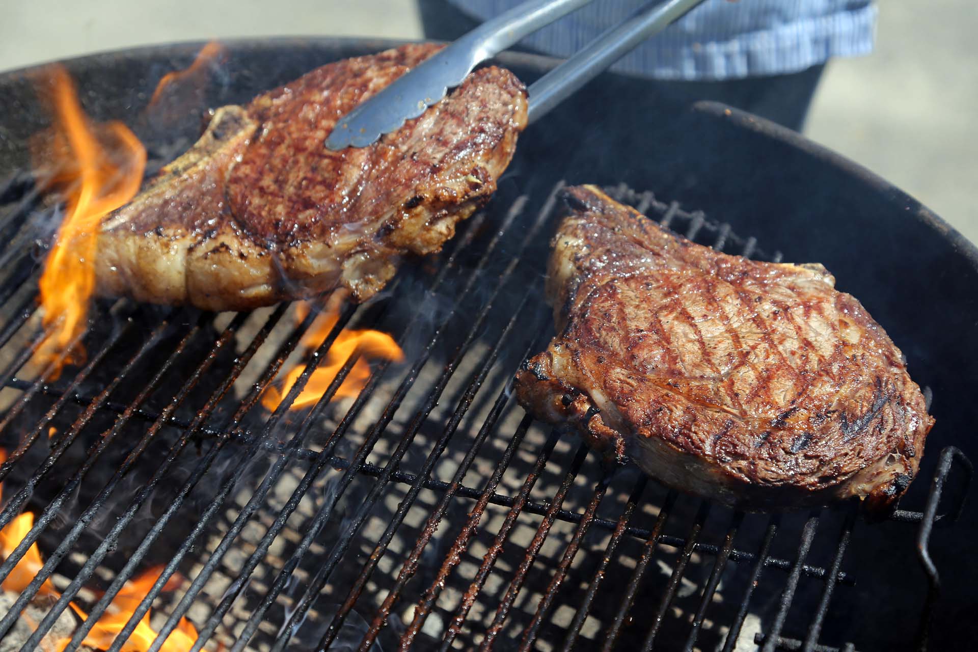 how-to-cook-bone-in-ribeye-on-grill