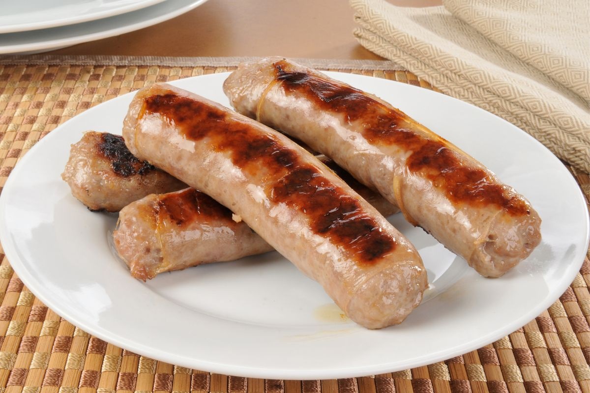 how-to-cook-brats-in-the-microwave