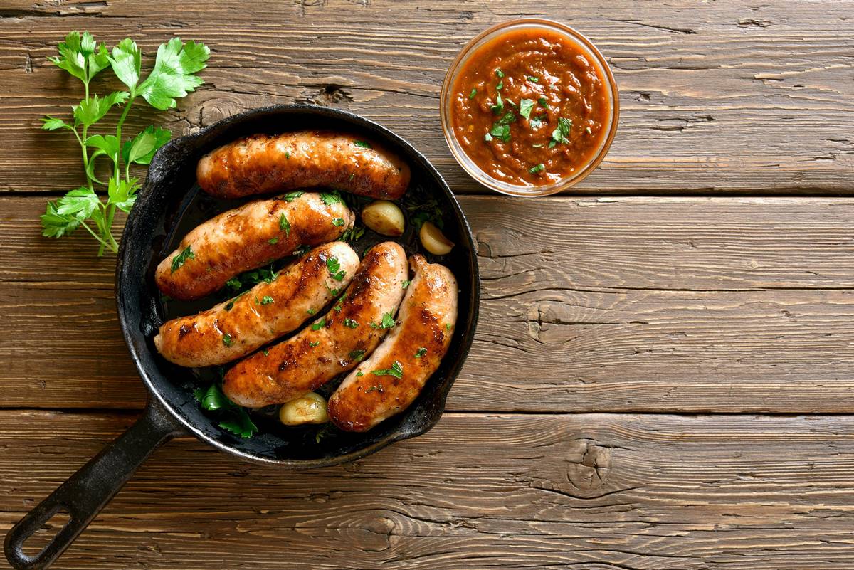 how-to-cook-brats-on-the-stove