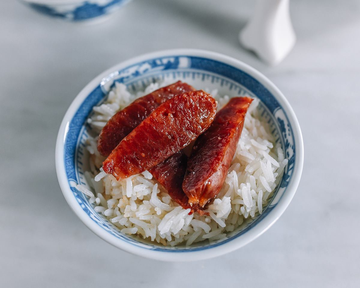 how-to-cook-chinese-sausage-on-stove-top