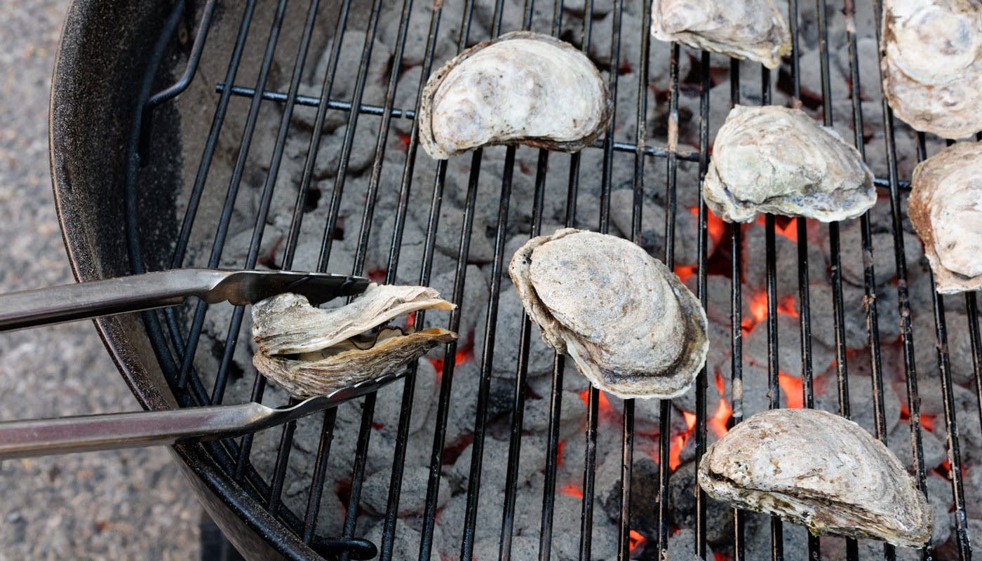 how-to-cook-clams-on-the-grill