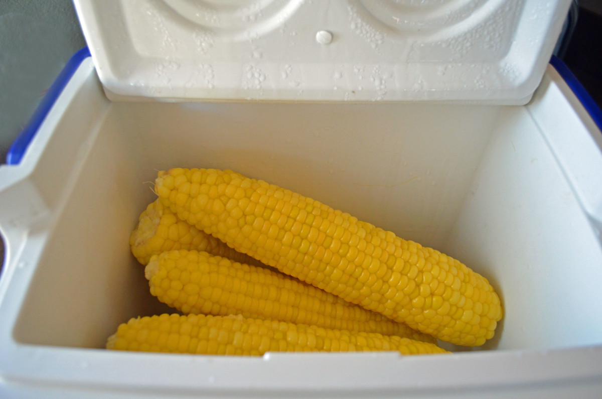 how-to-cook-corn-in-a-cooler