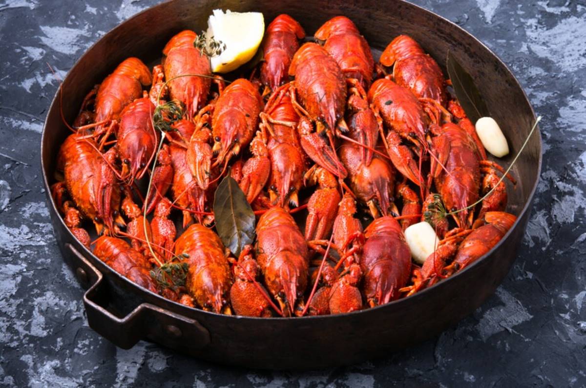 how-to-cook-crawfish-on-the-stove
