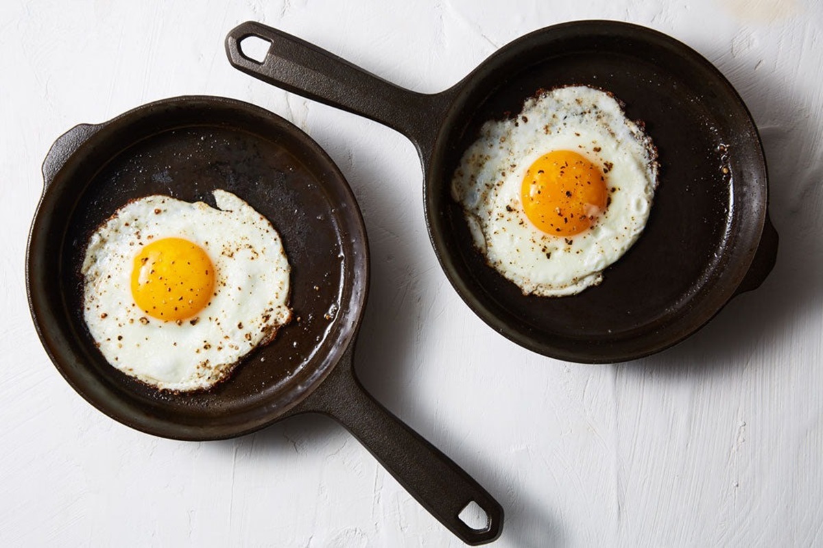 how-to-cook-eggs-on-the-stove