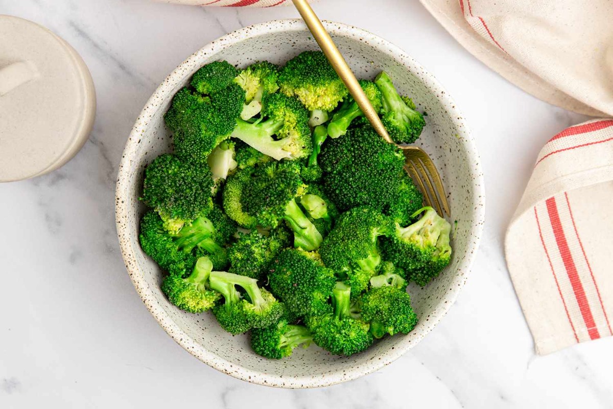 how-to-cook-fresh-broccoli-in-the-microwave