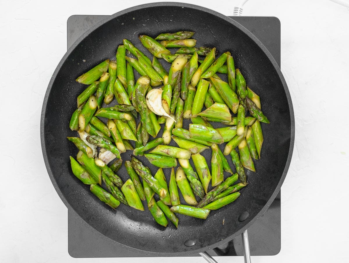 how-to-cook-frozen-asparagus-on-stove
