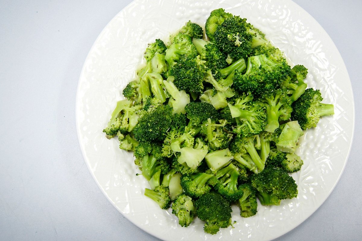 How To Cook Frozen Broccoli In Microwave