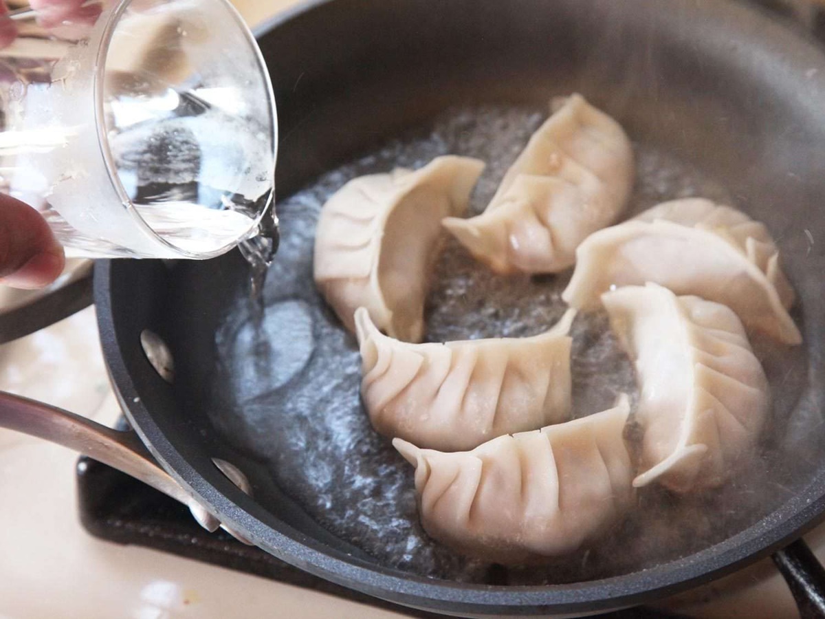 how-to-cook-frozen-chicken-dumplings