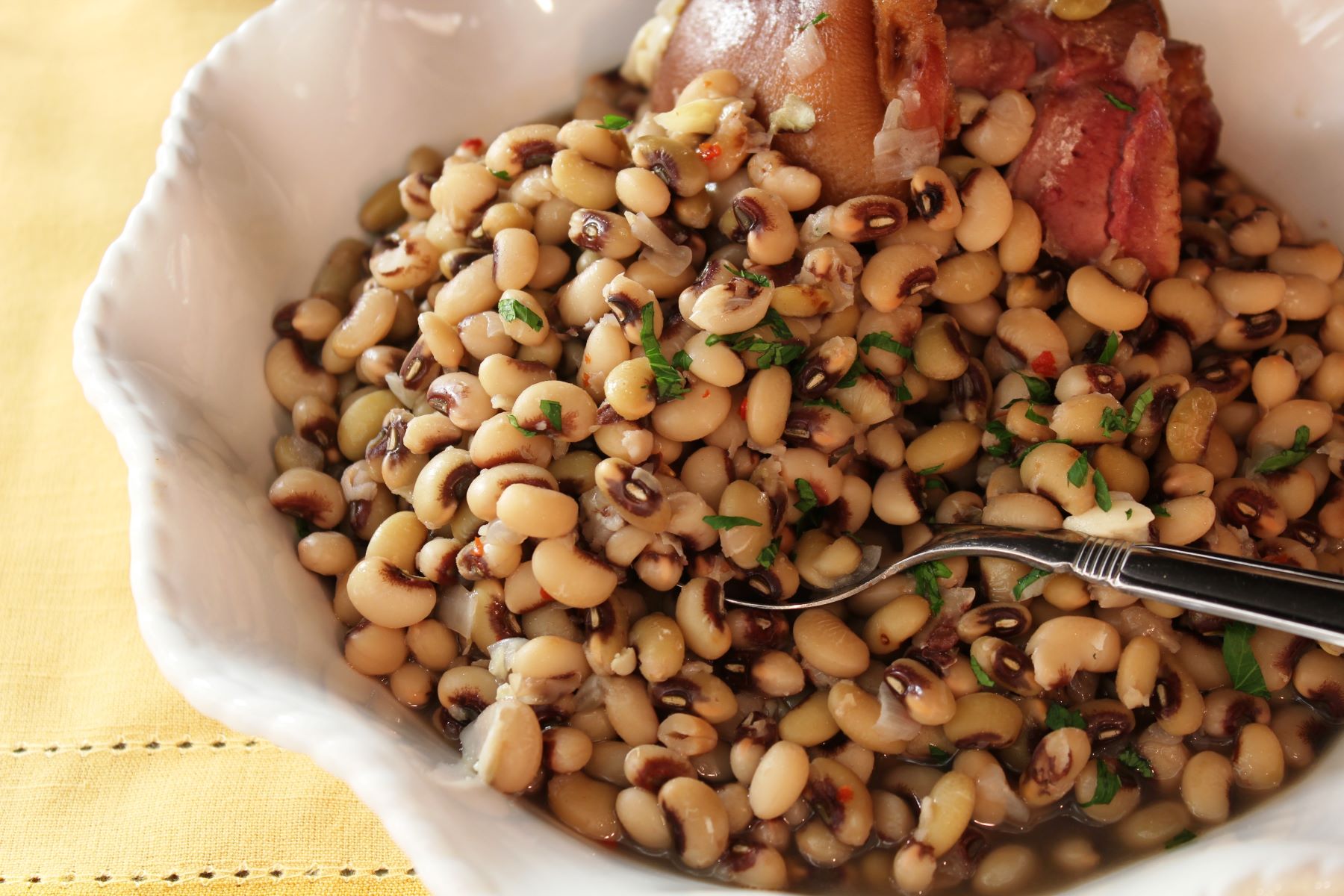 Slow Cooker Purple Hull Peas