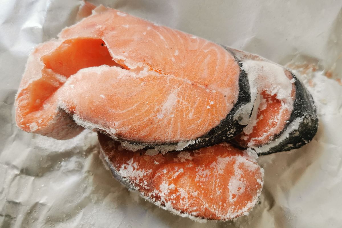 how-to-cook-frozen-salmon-in-microwave