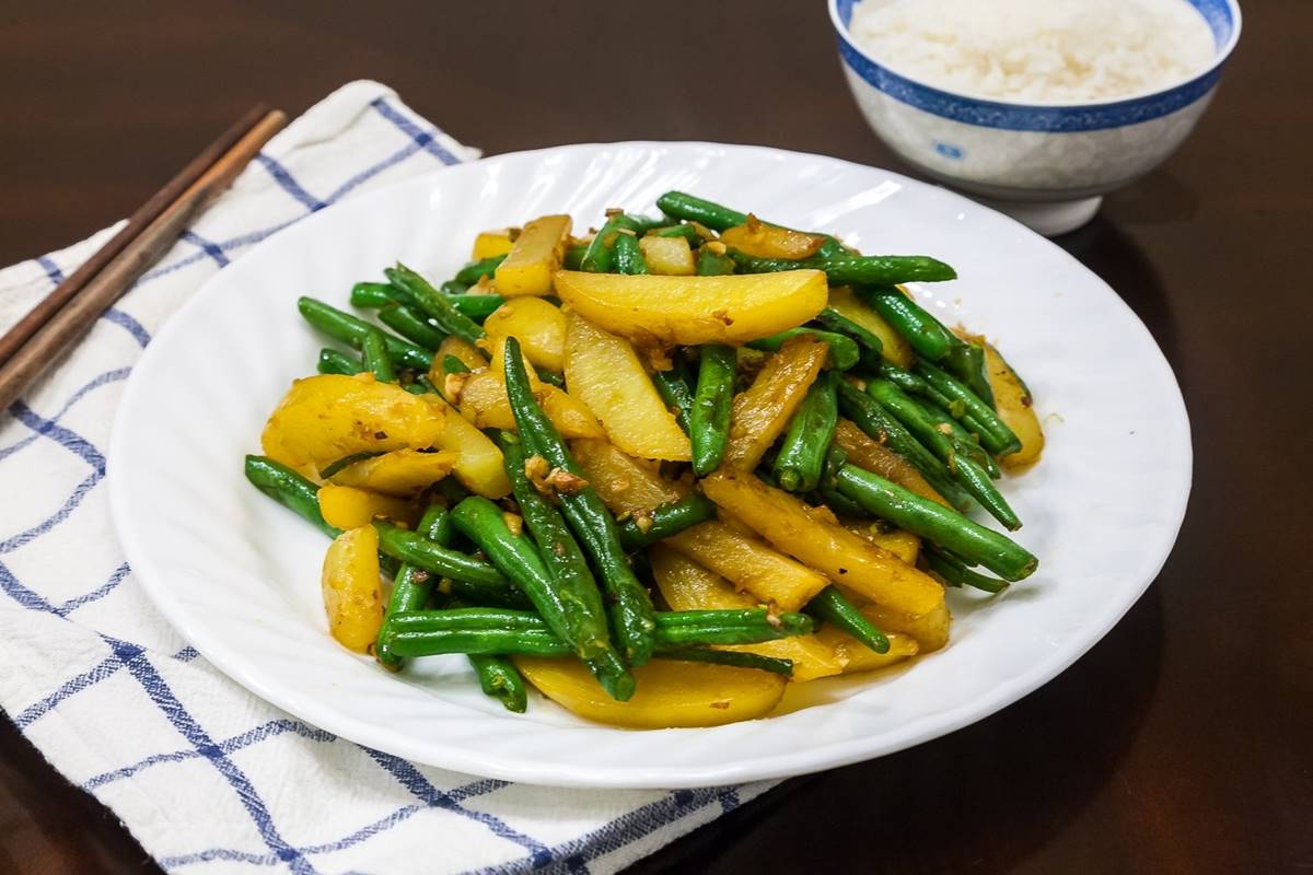 how-to-cook-green-beans-with-potatoes
