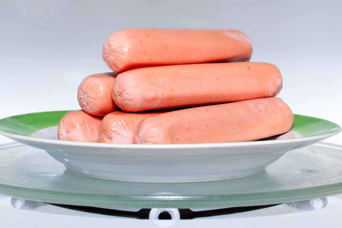 how-to-cook-hot-dogs-in-microwave