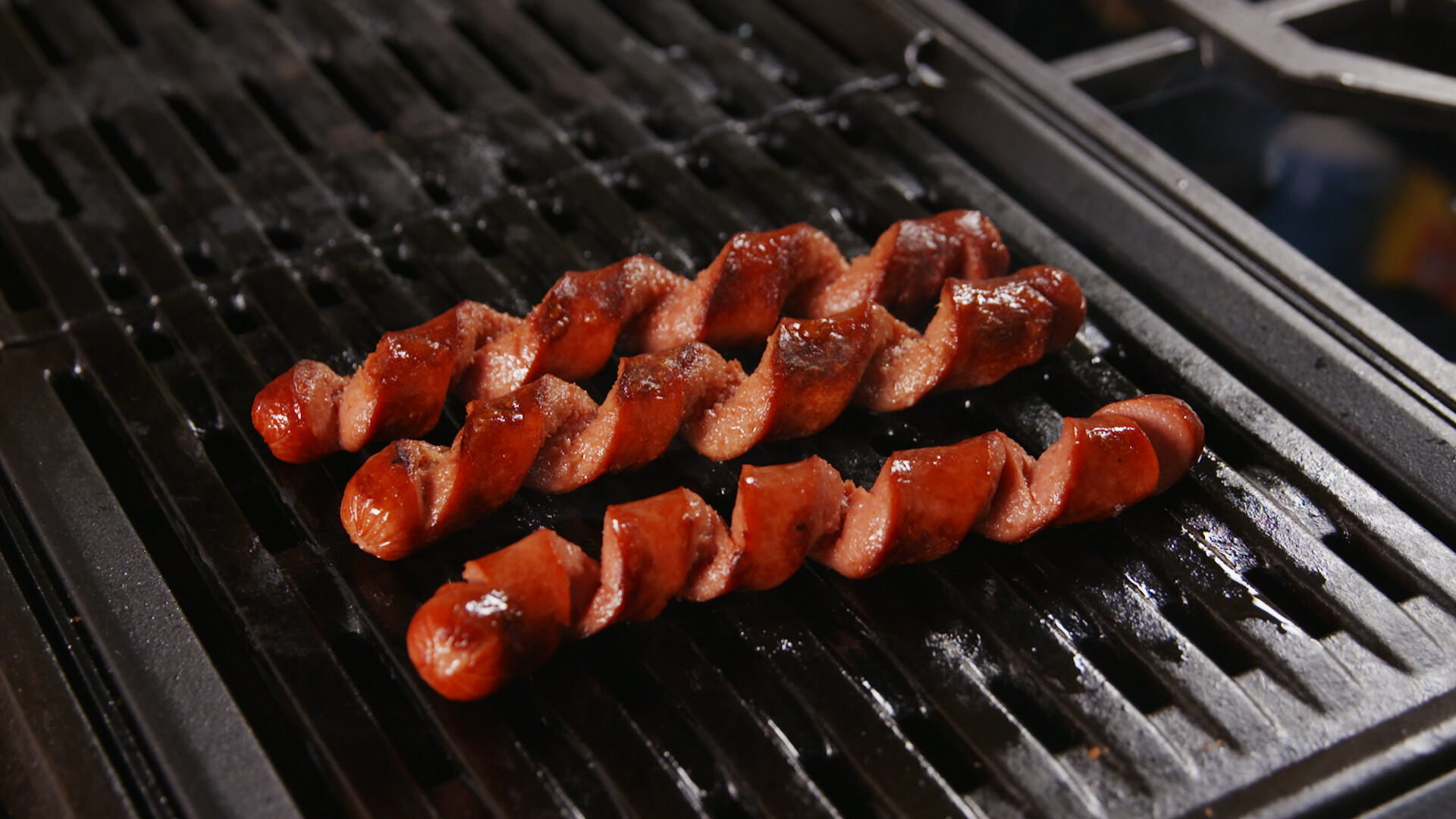 how-to-cook-hot-dogs-on-grill