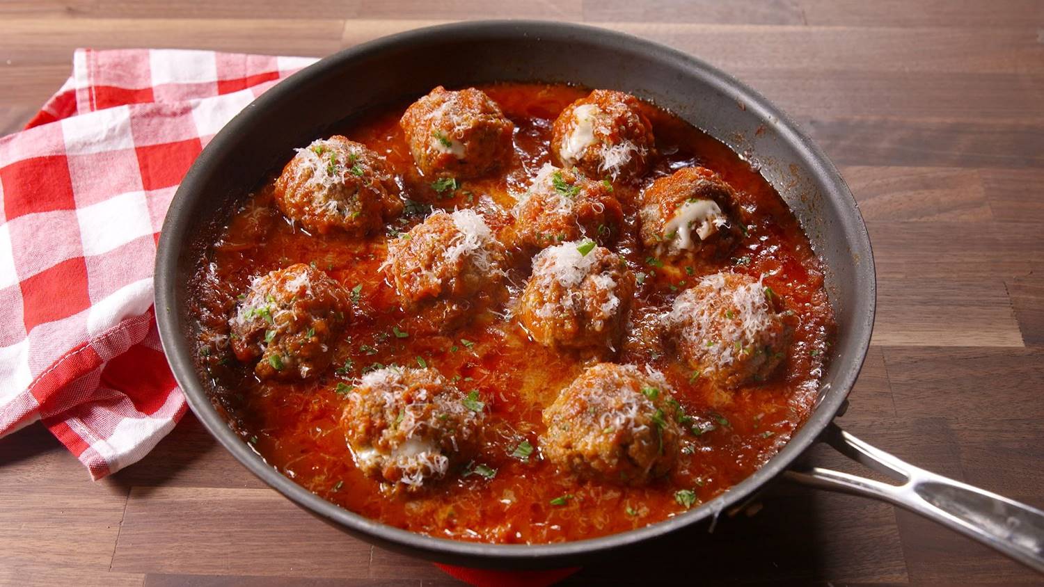 how-to-cook-meatballs-on-stove