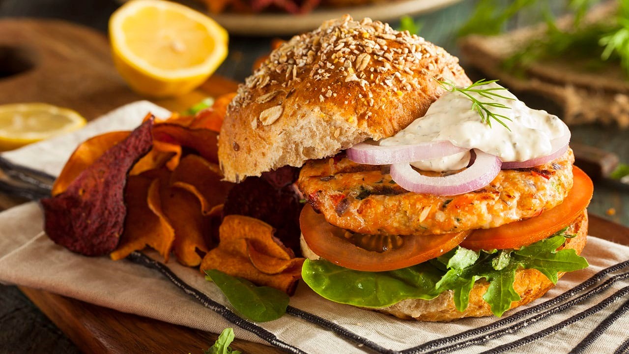 how-to-cook-salmon-burger