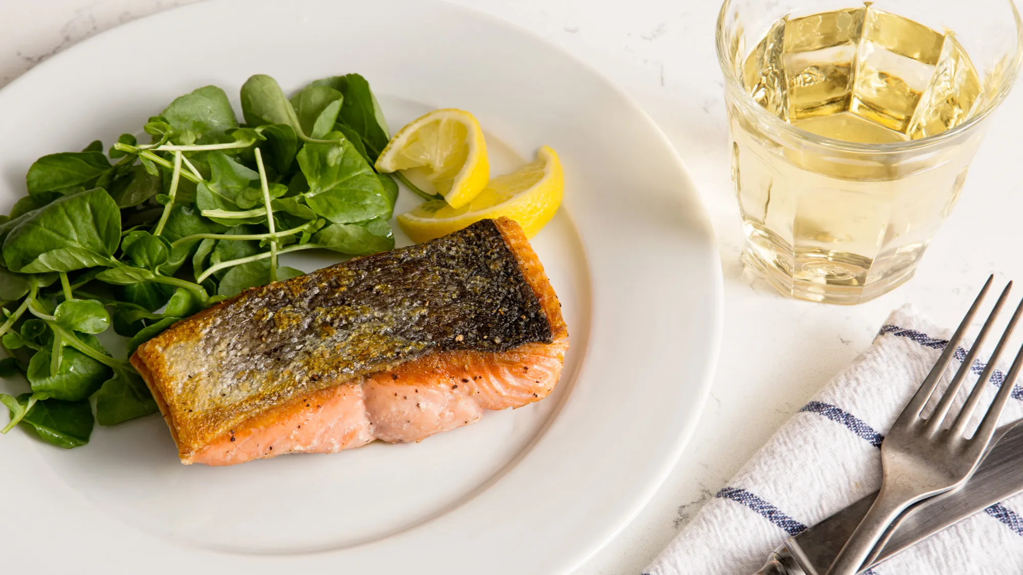 How To Cook Salmon Fillet With Skin - Recipes.net