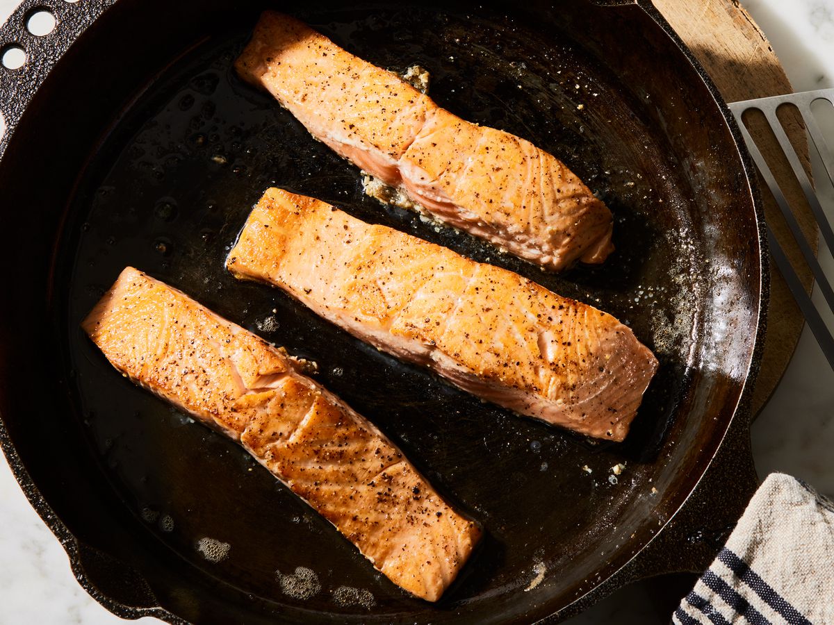how-to-cook-salmon-in-a-pan