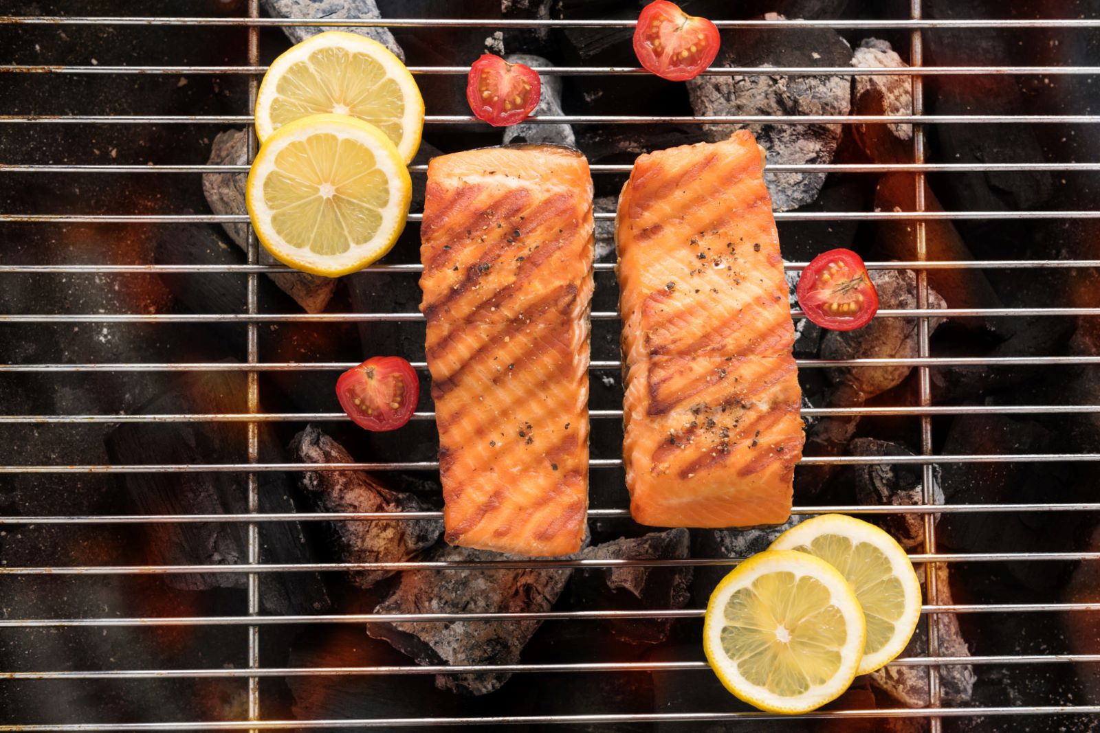 how-to-cook-salmon-on-charcoal-grill