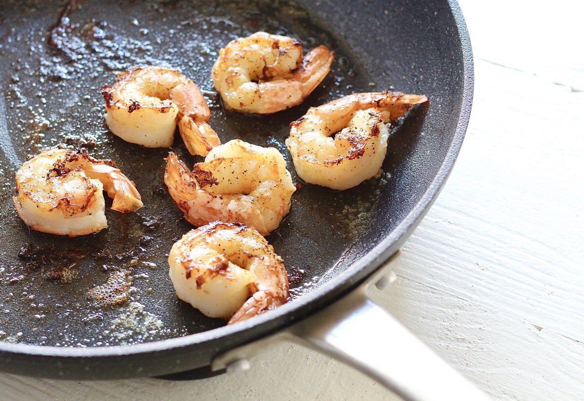 how-to-cook-shrimp-in-skillet