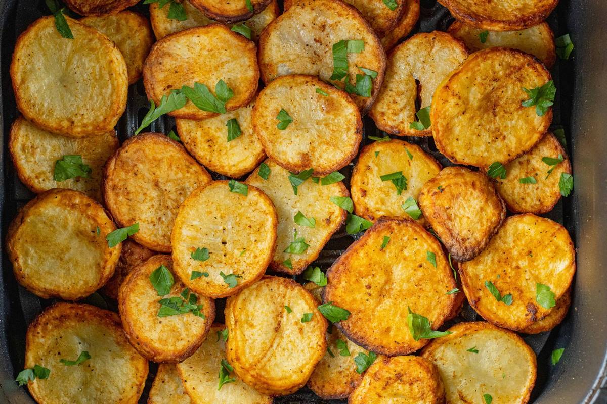 How To Cook Sliced Potatoes In Air Fryer