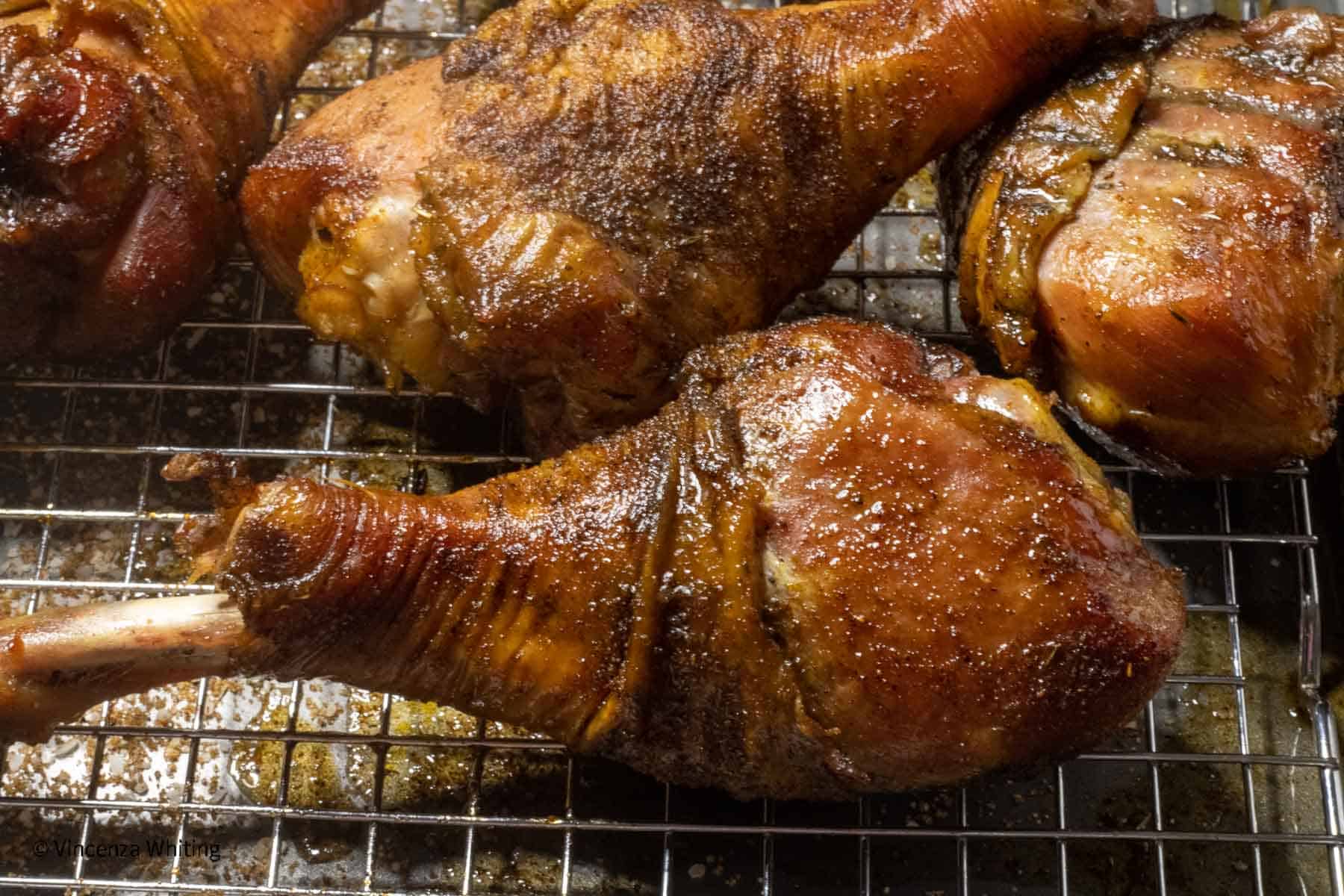 how-to-cook-smoked-turkey-leg