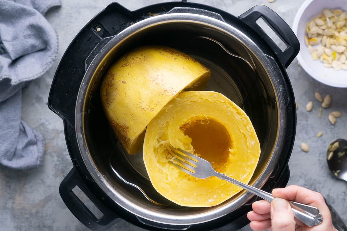 how-to-cook-spaghetti-squash-in-instant-pot