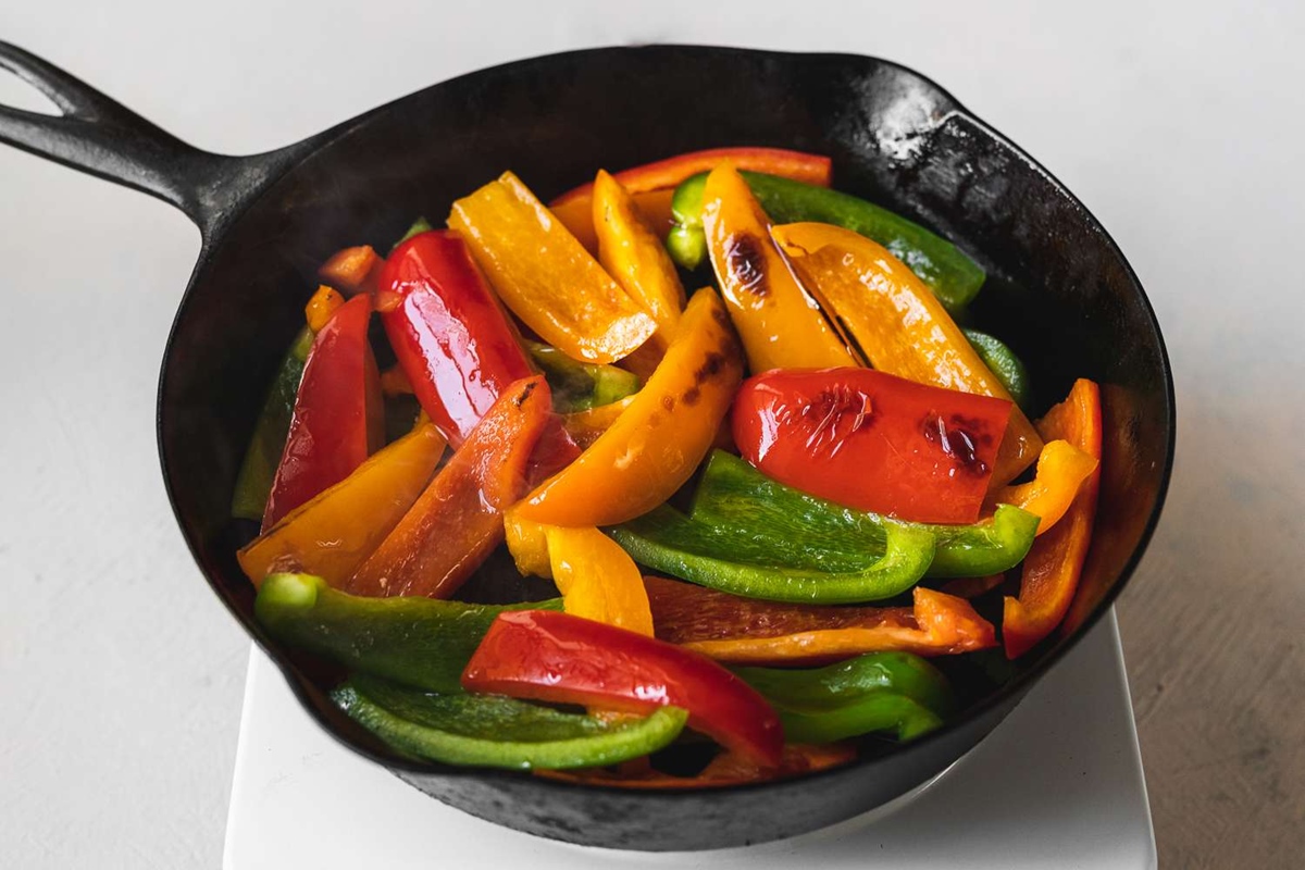 How To Cook Sweet Peppers - Recipes.net