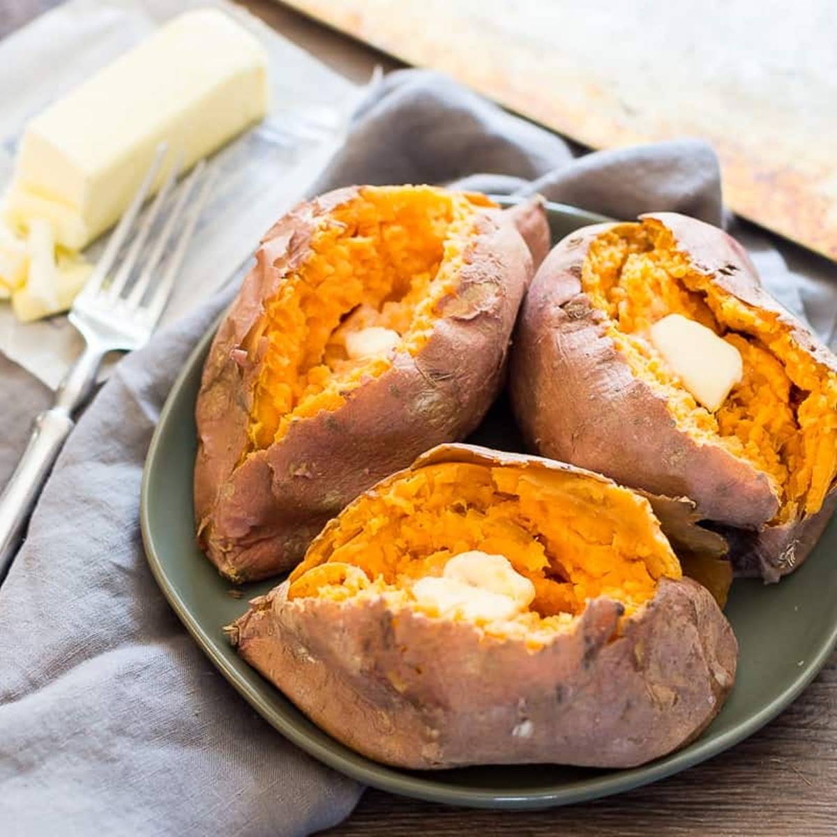 how-to-cook-sweet-potatoes-in-microwave
