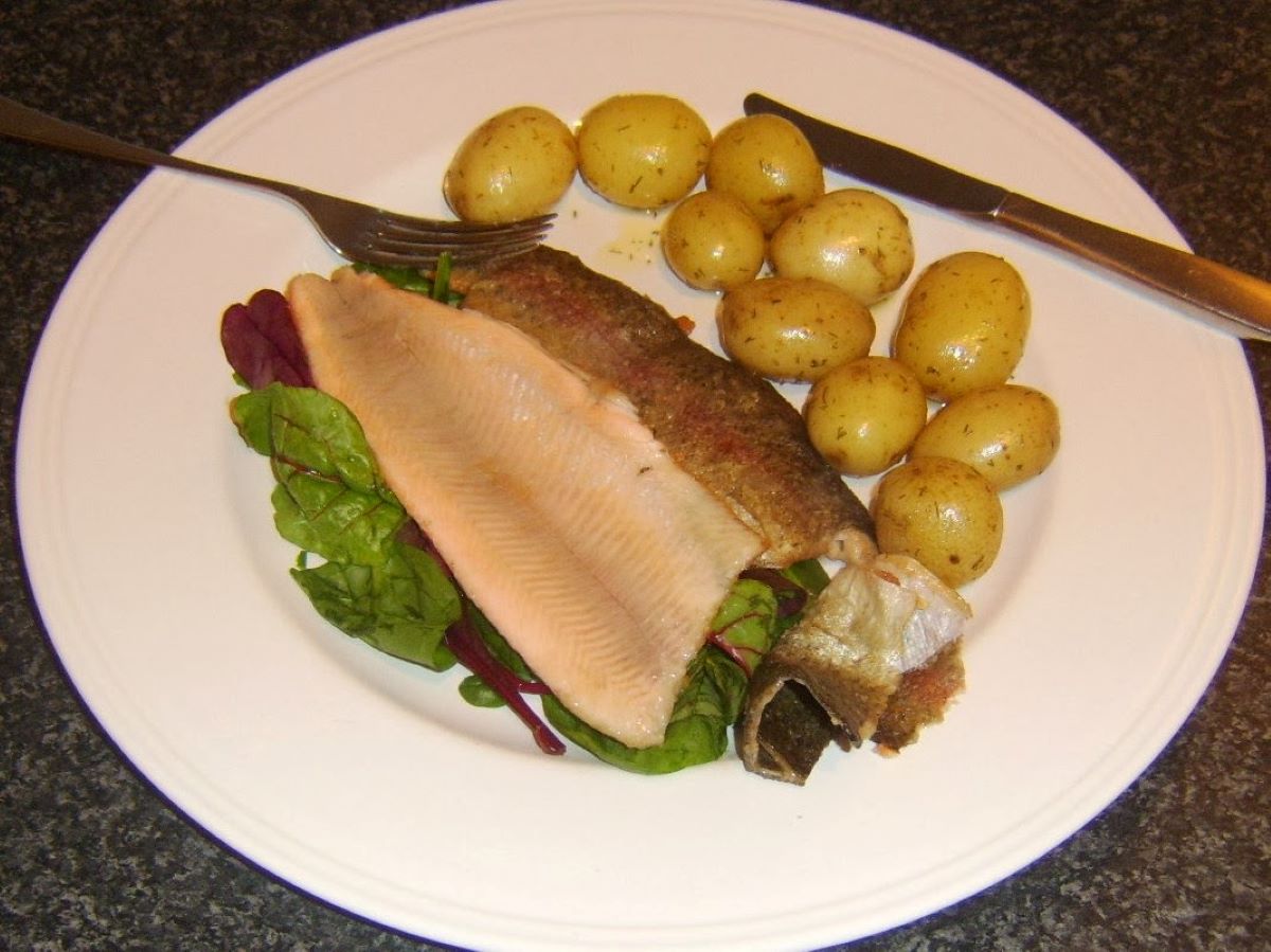 how-to-cook-trout-fillets-with-skin