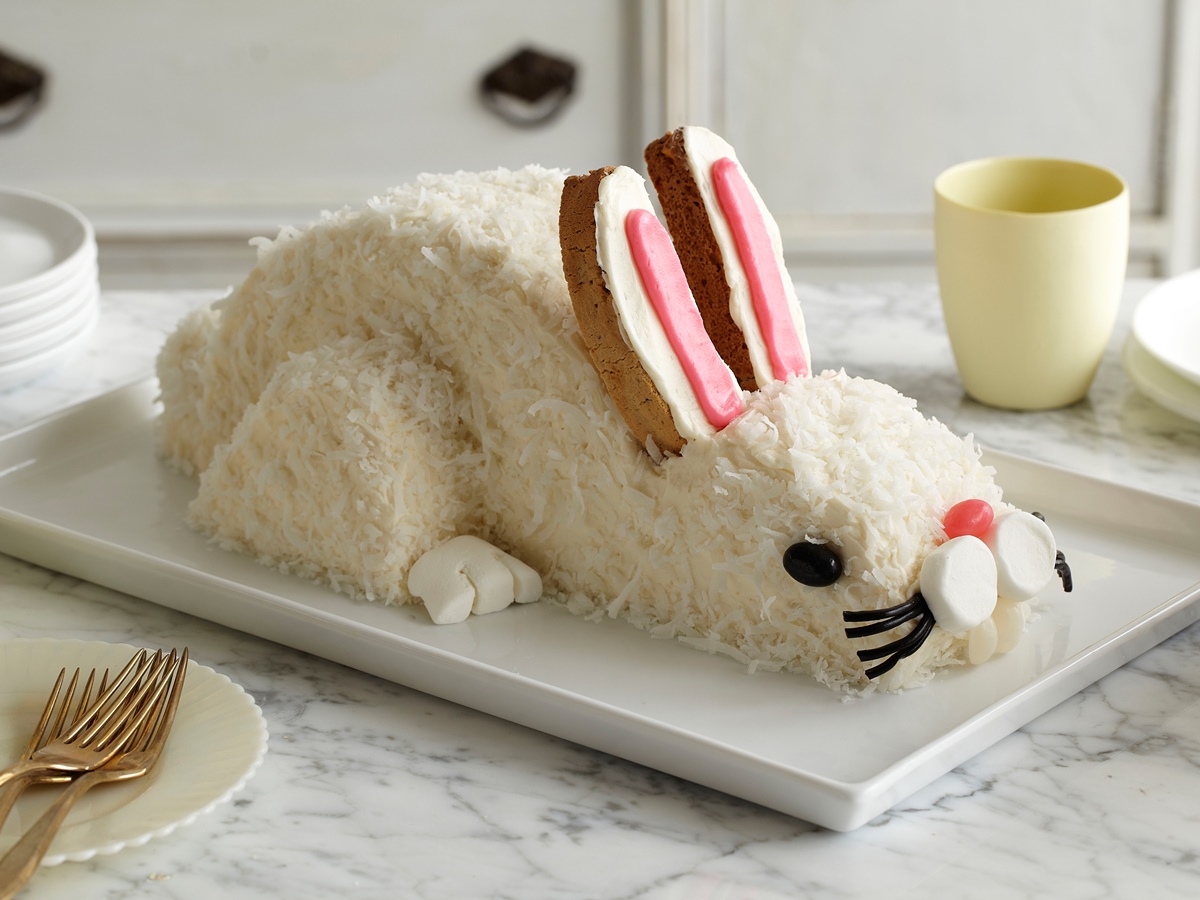 how-to-cut-a-bunny-cake-for-easter