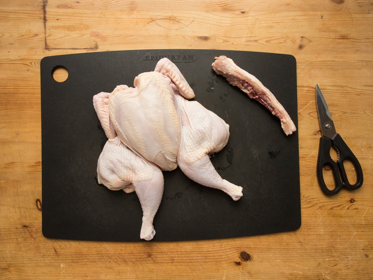 how-to-cut-a-chicken-in-half-and-remove-backbone