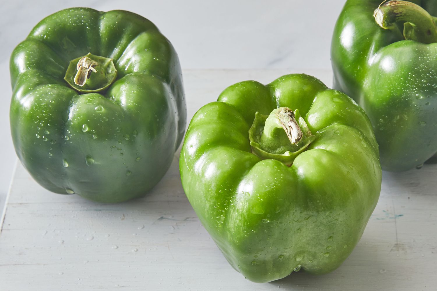 how-to-cut-a-green-bell-pepper